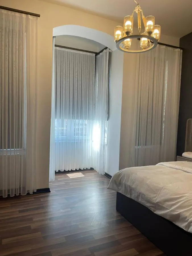 Smf Suites 2 Istanbul